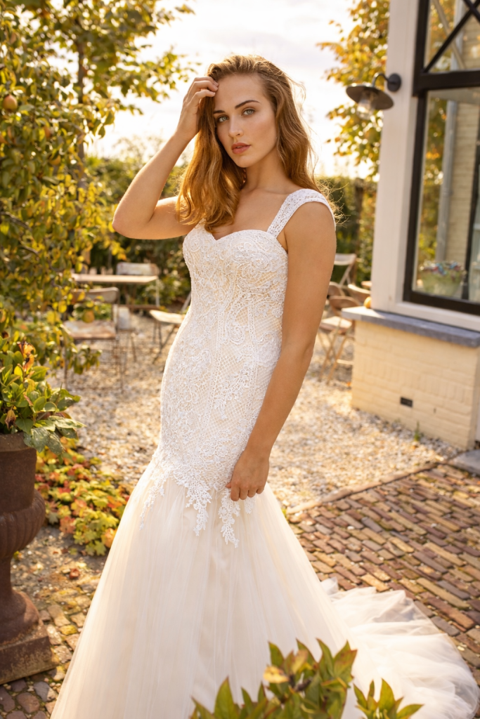 Modeca Dakota Curves trouwjurk