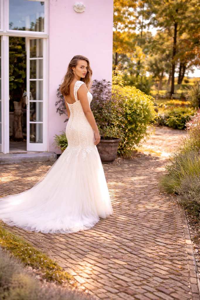 Modeca Dakota Curves trouwjurk