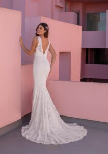 White one essentials Orense Valkengoed