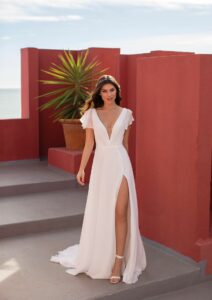 Trouwjurk white one spring Valkengoed