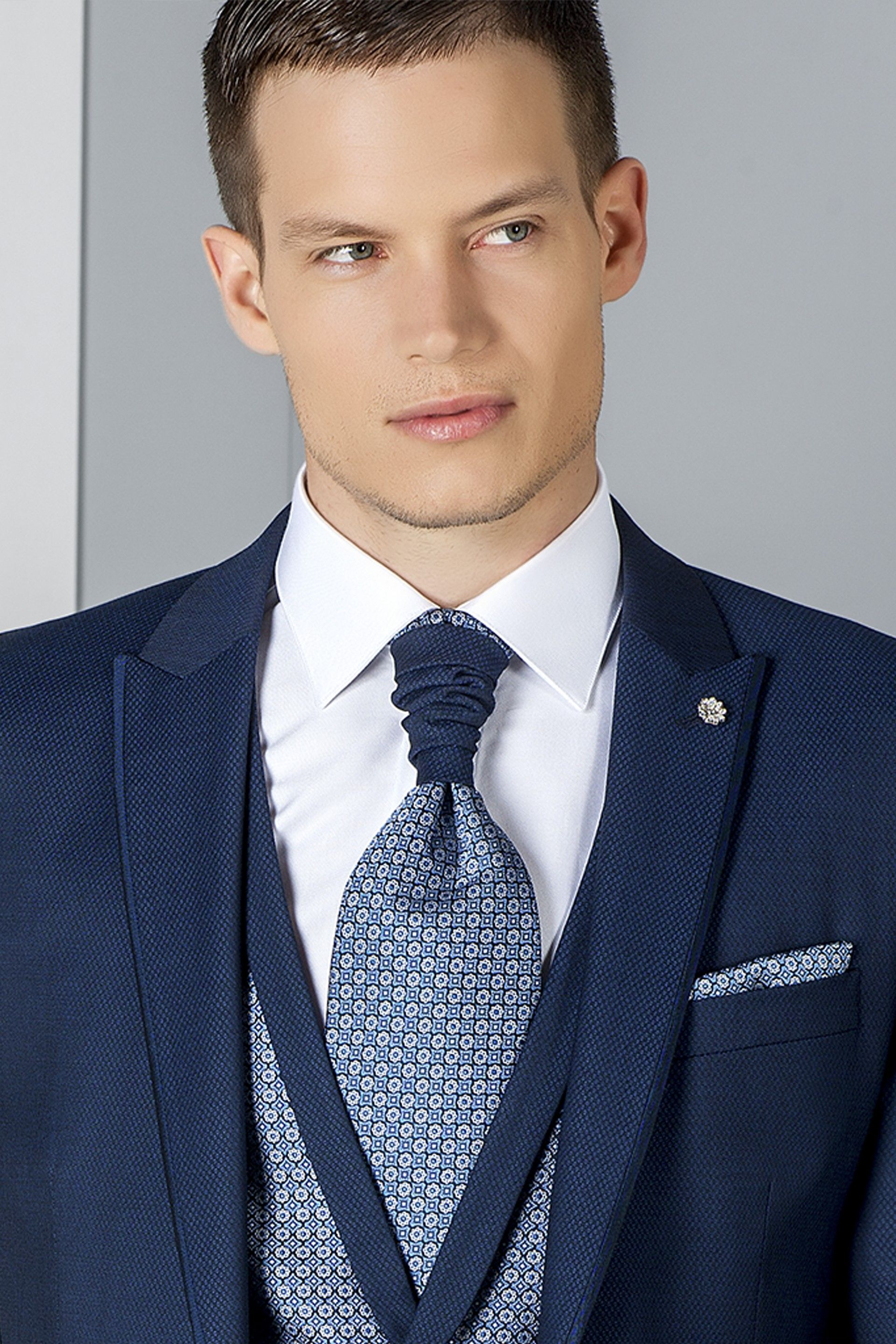 Roberto Vicentti COR 01.20.301 trouwpak driedelig