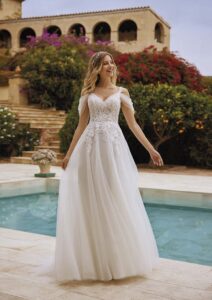 White One Lakeside Trouwjurk