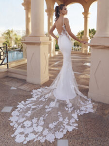 Blue by Enzoani Samantha Trouwjurk