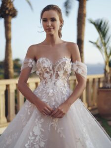 Blue by Enzoani Suri Trouwjurk