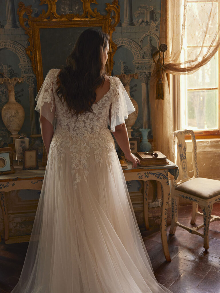 Modeca Eloise 23332PL Trouwjurk