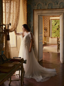 Modeca Eloise 23332PL Trouwjurk