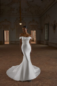 Cosmobella 8237 Trouwjurk