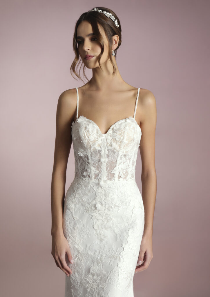 White One Ebisu Trouwjurk