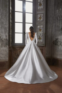 Cosmobella 8234 Trouwjurk