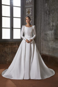 Cosmobella 8234 Trouwjurk