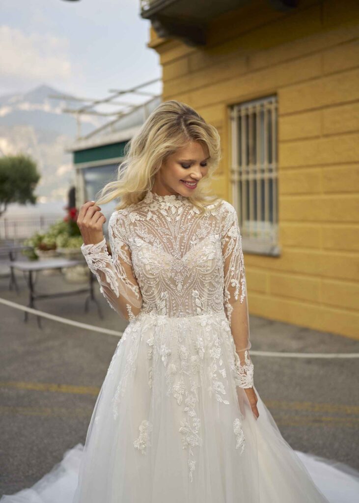 Libelle by Modeca Maxima Trouwjurk