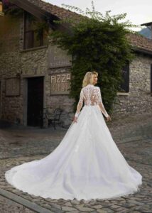 Libelle by Modeca Maxima Trouwjurk