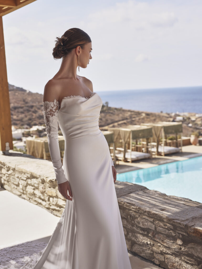 Le Papillon by Modeca Harriet Trouwjurk