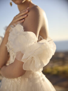 Le Papillon by Modeca Horacia Trouwjurk