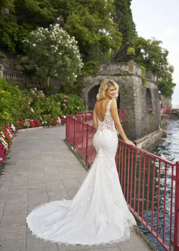 Libelle by Modeca Megan Trouwjurk