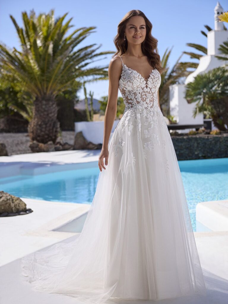 Love by Enzoani Eternity Trouwjurk