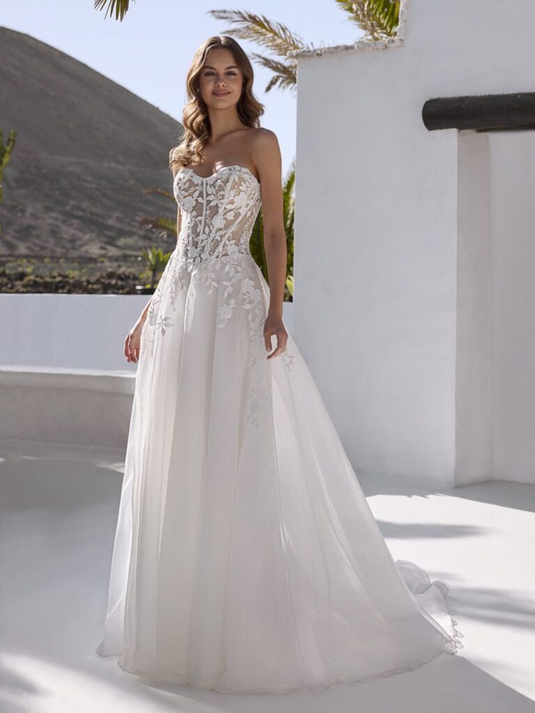Love by Enzoani Everly Trouwjurk
