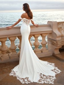 Love by Enzoani Fie Trouwjurk