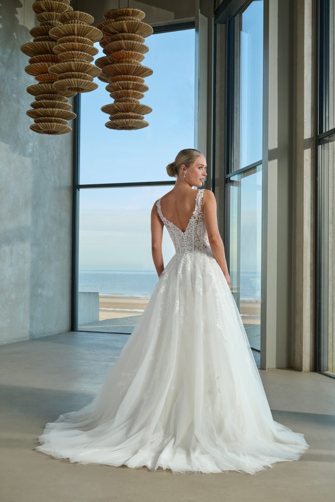 Azuree Bridal February Trouwjurk
