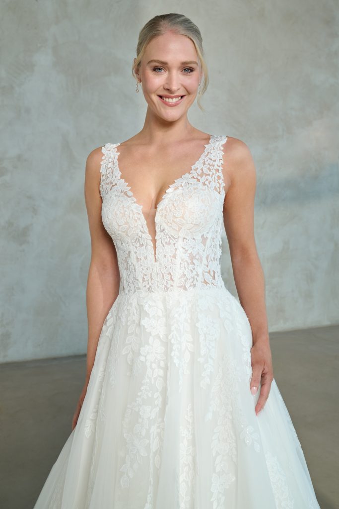Azuree Bridal February Trouwjurk