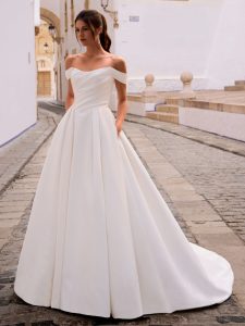 Love by Enzoani Francina Trouwjurk