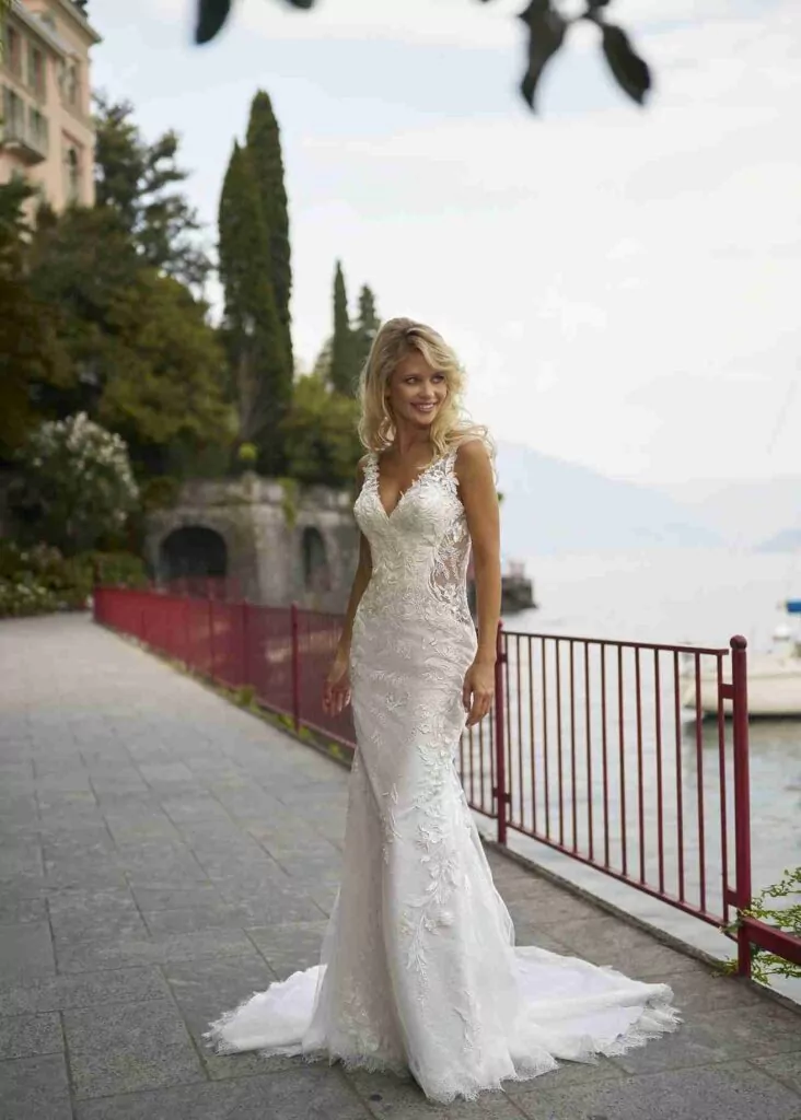 Libelle by Modeca Megan Trouwjurk