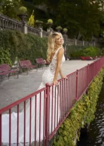 Libelle by Modeca Megan Trouwjurk