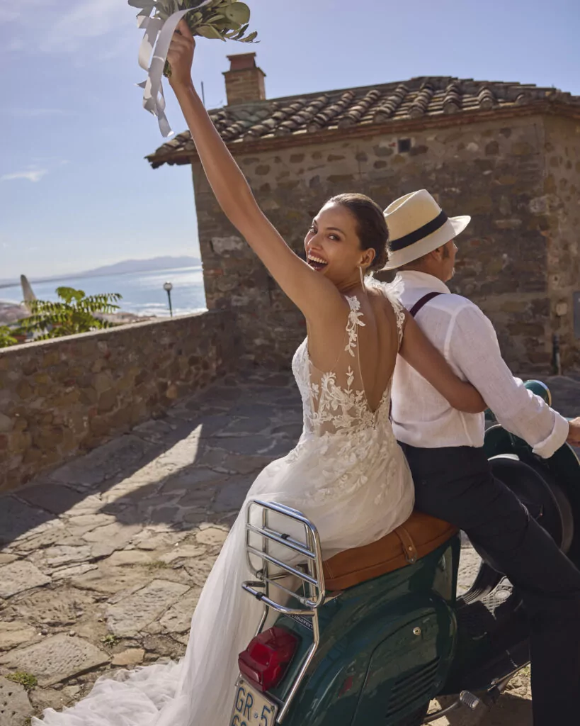 Modeca Gray Trouwjurk