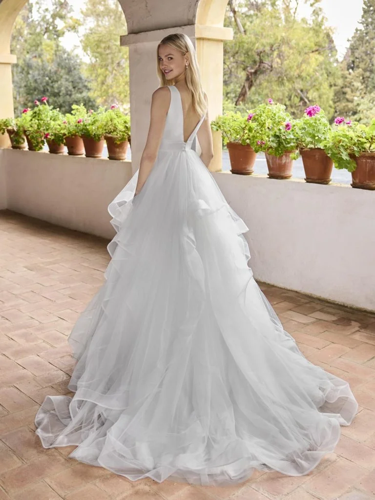 White One Nostrand Trouwjurk